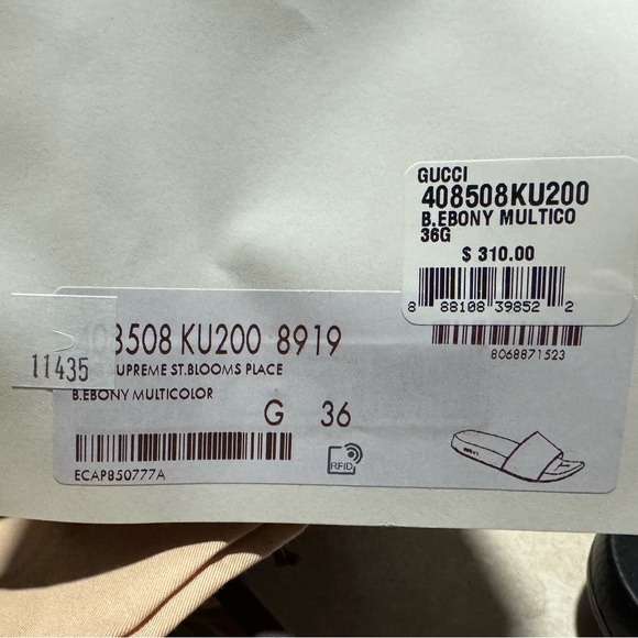 Gucci - Women's Pursuit Pool Slide Sandals - Picture 6 of 7